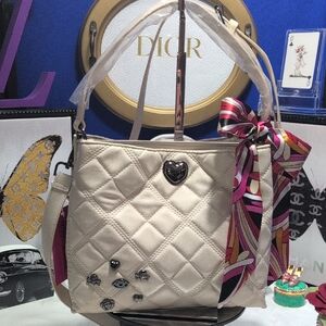Betsy Johnson Quilted XOWALLY Shoulder/Crossbody Bag In Chalk W/Gunmetal Charms